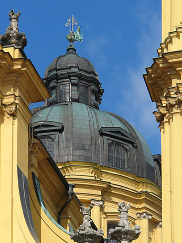 Theatinerkirche Fotos