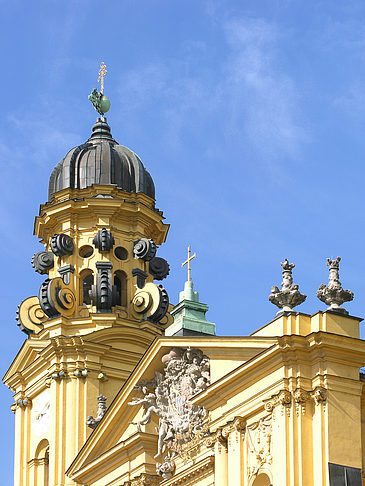 Theatinerkirche Fotos