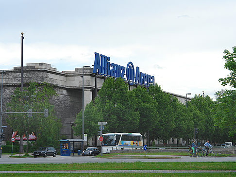 Fotos Haus der Kunst mit Allianz Arena | München