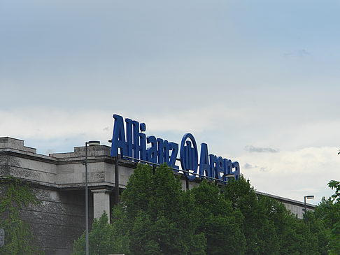 Foto Haus der Kunst mit Allianz Arena