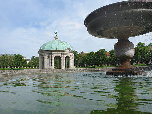 Foto Brunnen im Hofgarten