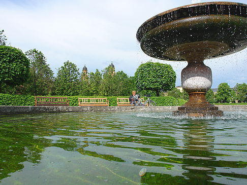 Foto Brunnen im Hofgarten