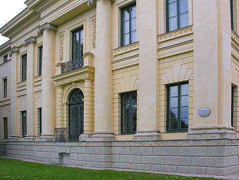 Prinz Carl Palais